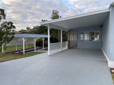 A home in DELAND