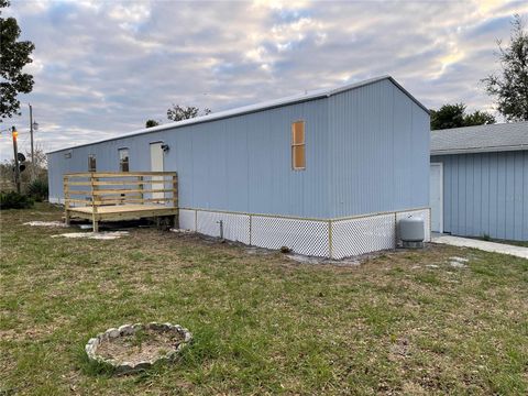 A home in DELAND