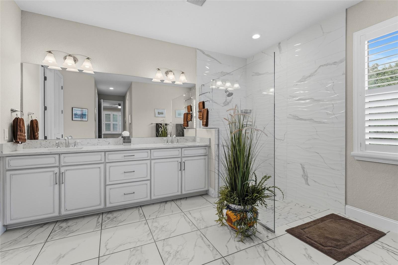 VENICE WOODLANDS PH 1 - Residential
