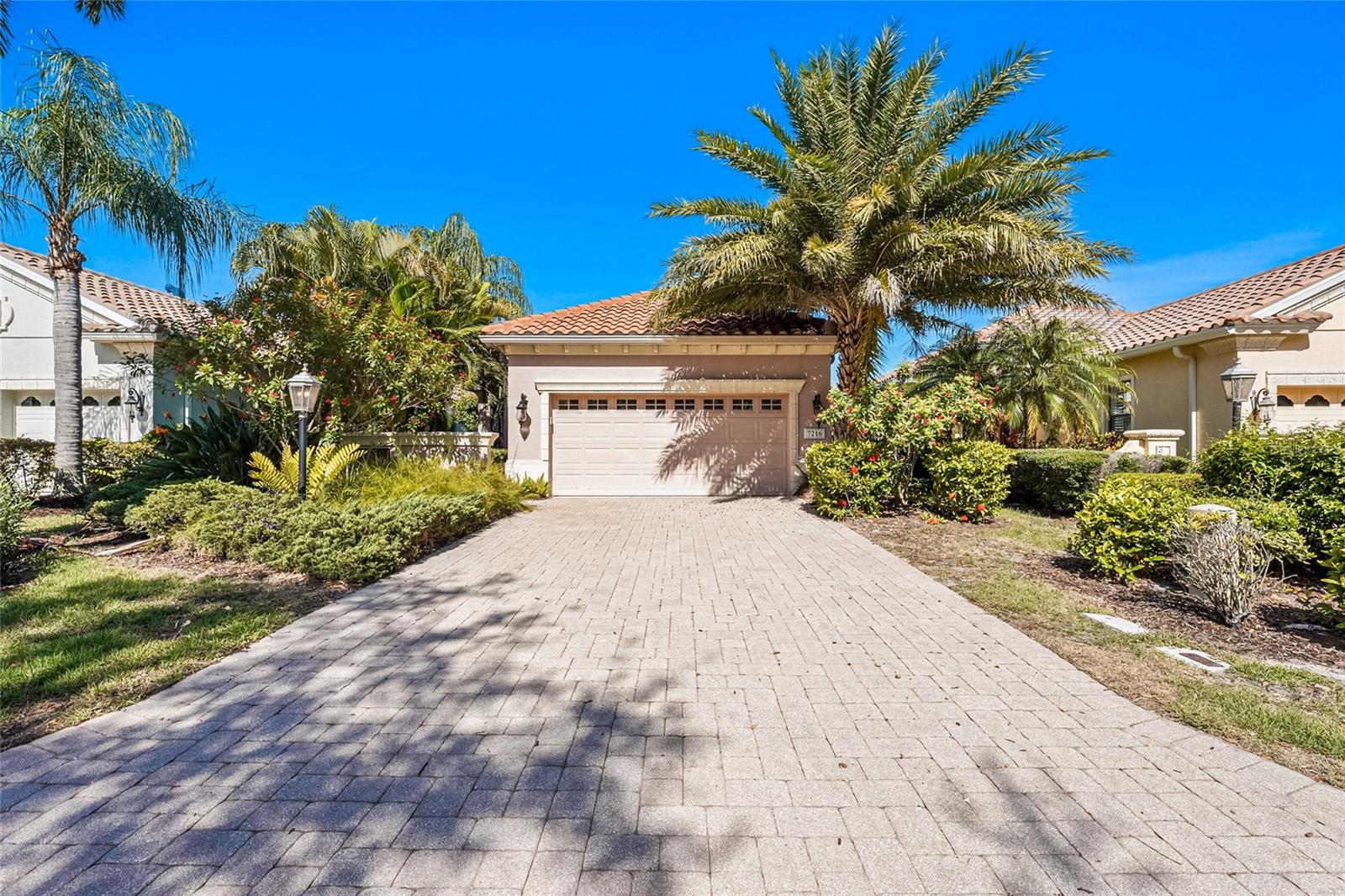 7216 PRESIDIO GLEN