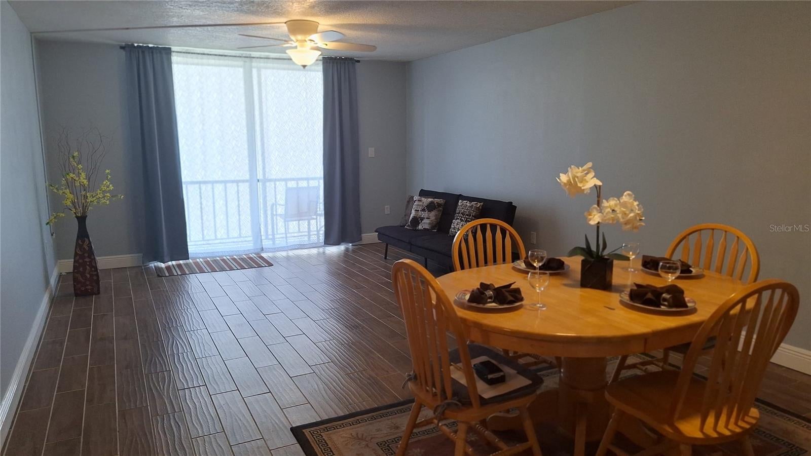809 RUSSELL LANE 323