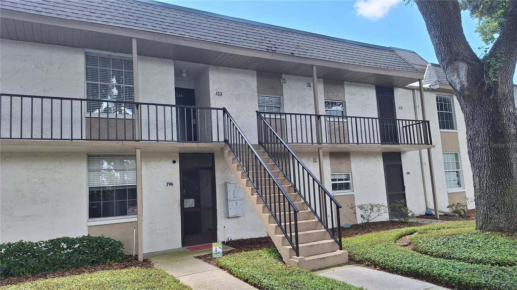 Photo of 809 Russell Lane #323, Brandon, FL 33510 (MLS # A4703309)