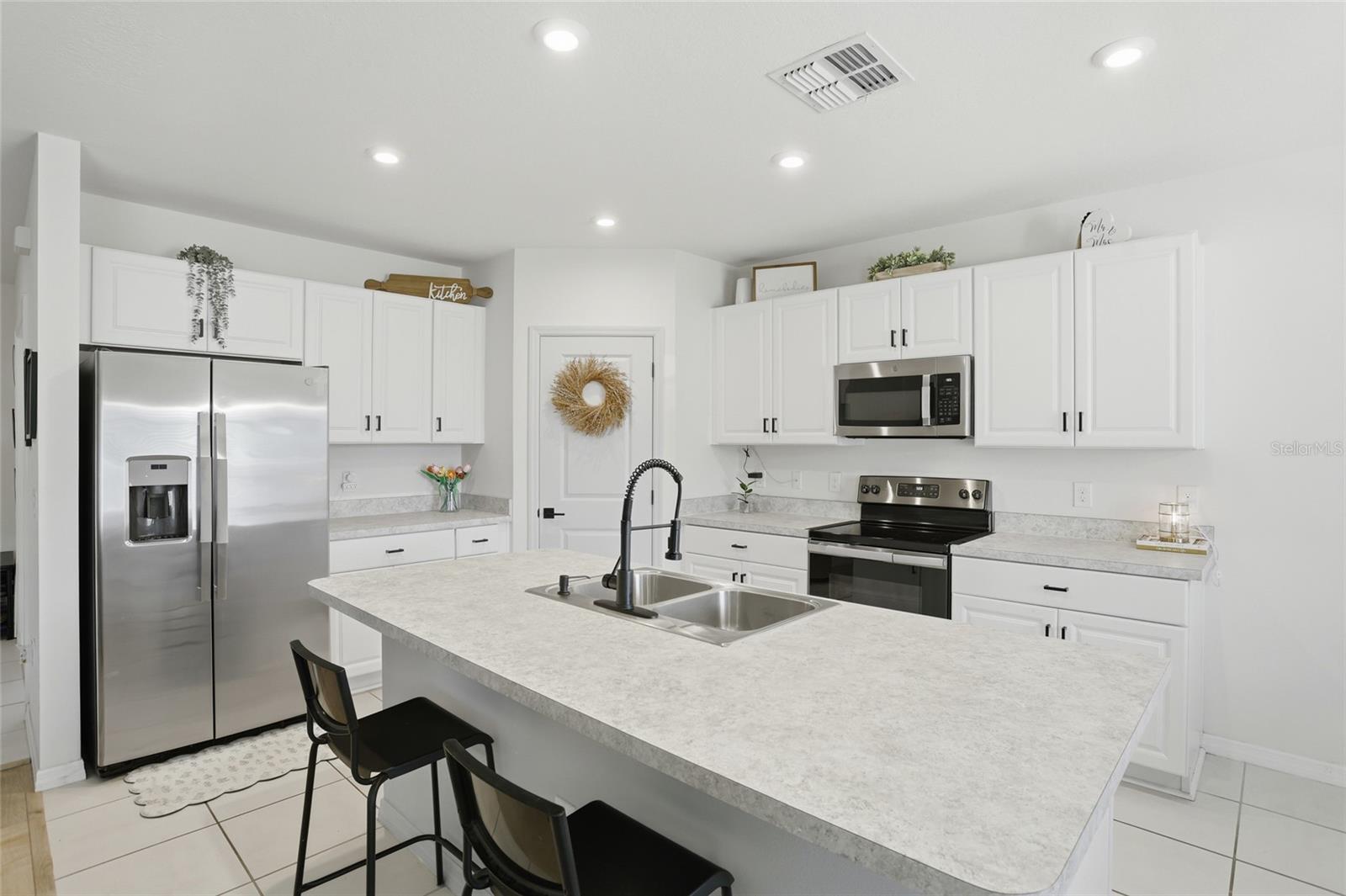 HICKORY GROVE PH 2 - Residential