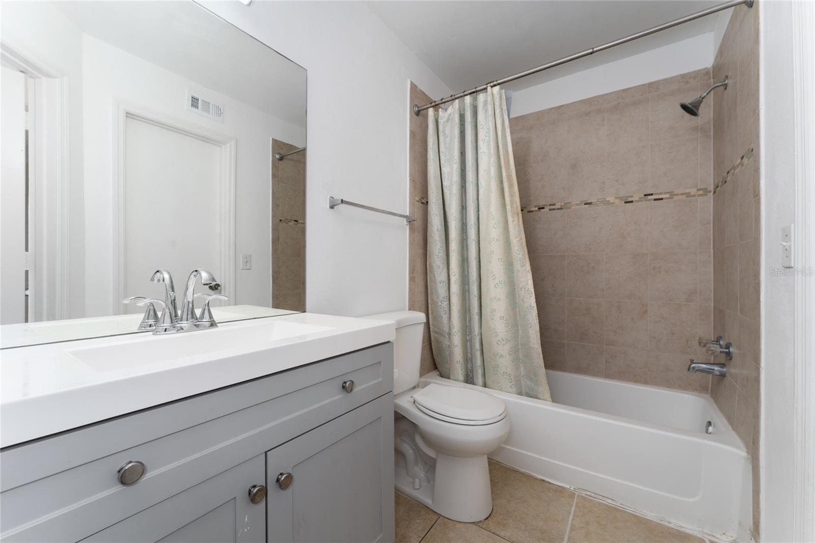 BELLA VISTA CONDO - Residential Lease