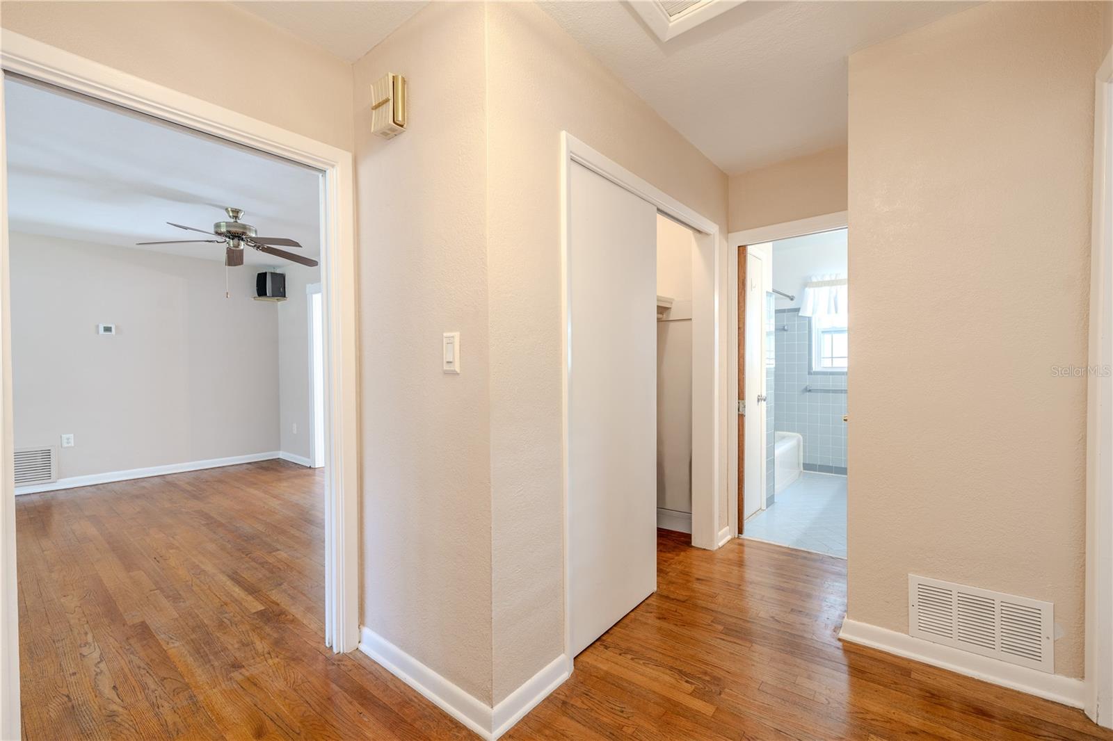 PLEASANT VIEW TERRACE 2ND ADD - Residential