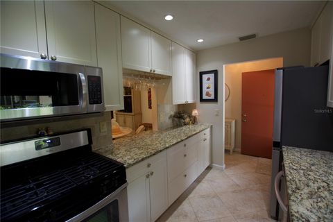 Condominium in SARASOTA FL 4813 VILLAGE GARDENS DRIVE 32.jpg