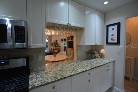 Condominium in SARASOTA FL 4813 VILLAGE GARDENS DRIVE 8.jpg