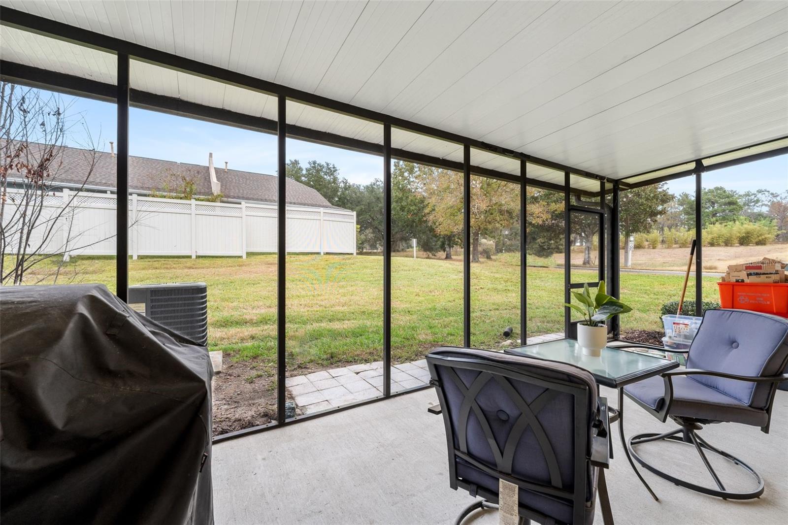 WILLIAMSBURG AT MEADOWBROOK - Residential