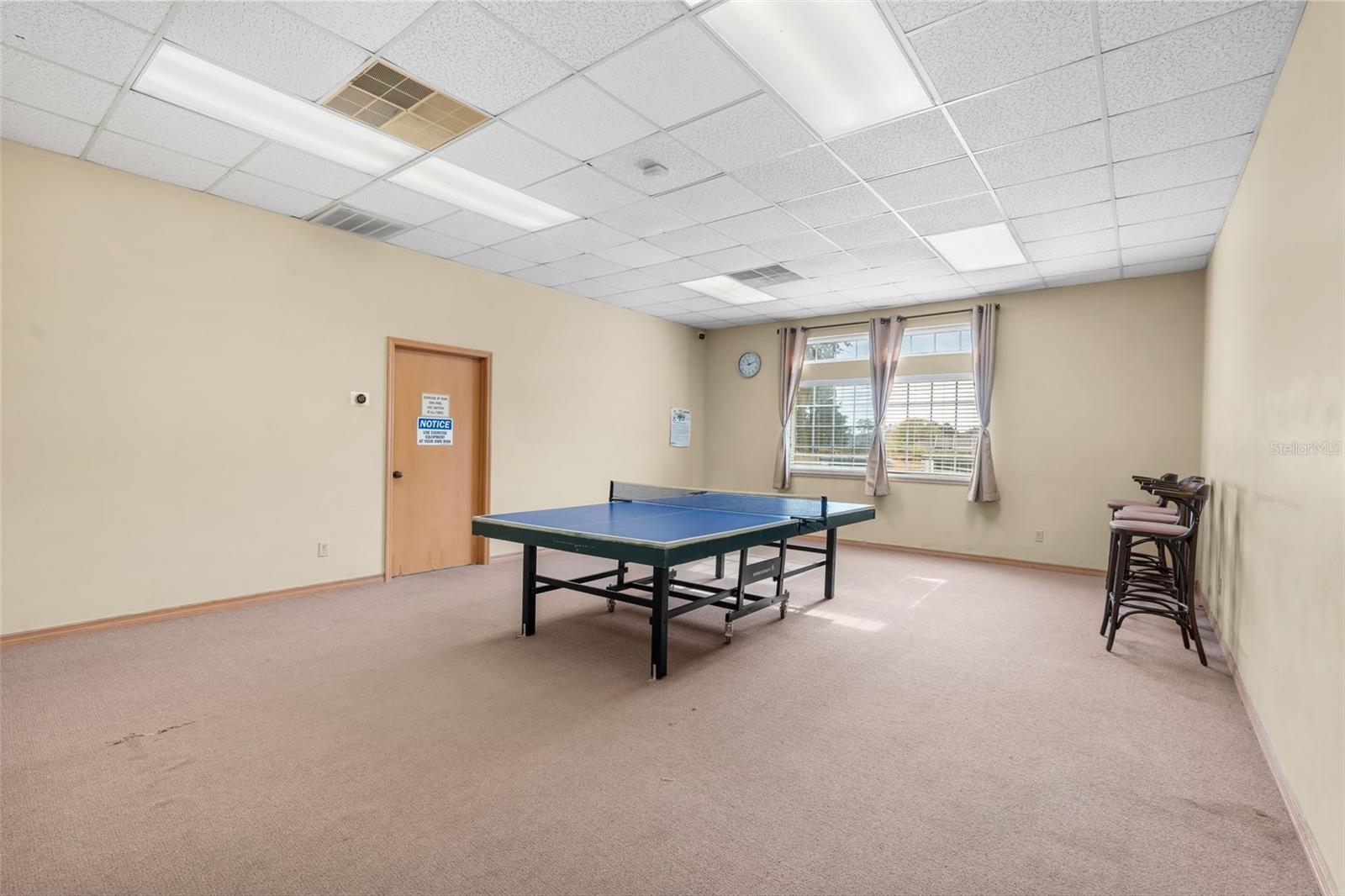 WILLIAMSBURG AT MEADOWBROOK - Residential