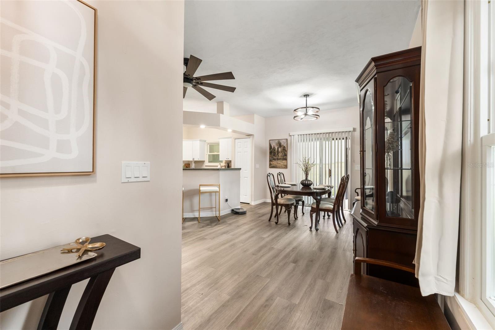 WILLIAMSBURG AT MEADOWBROOK - Residential