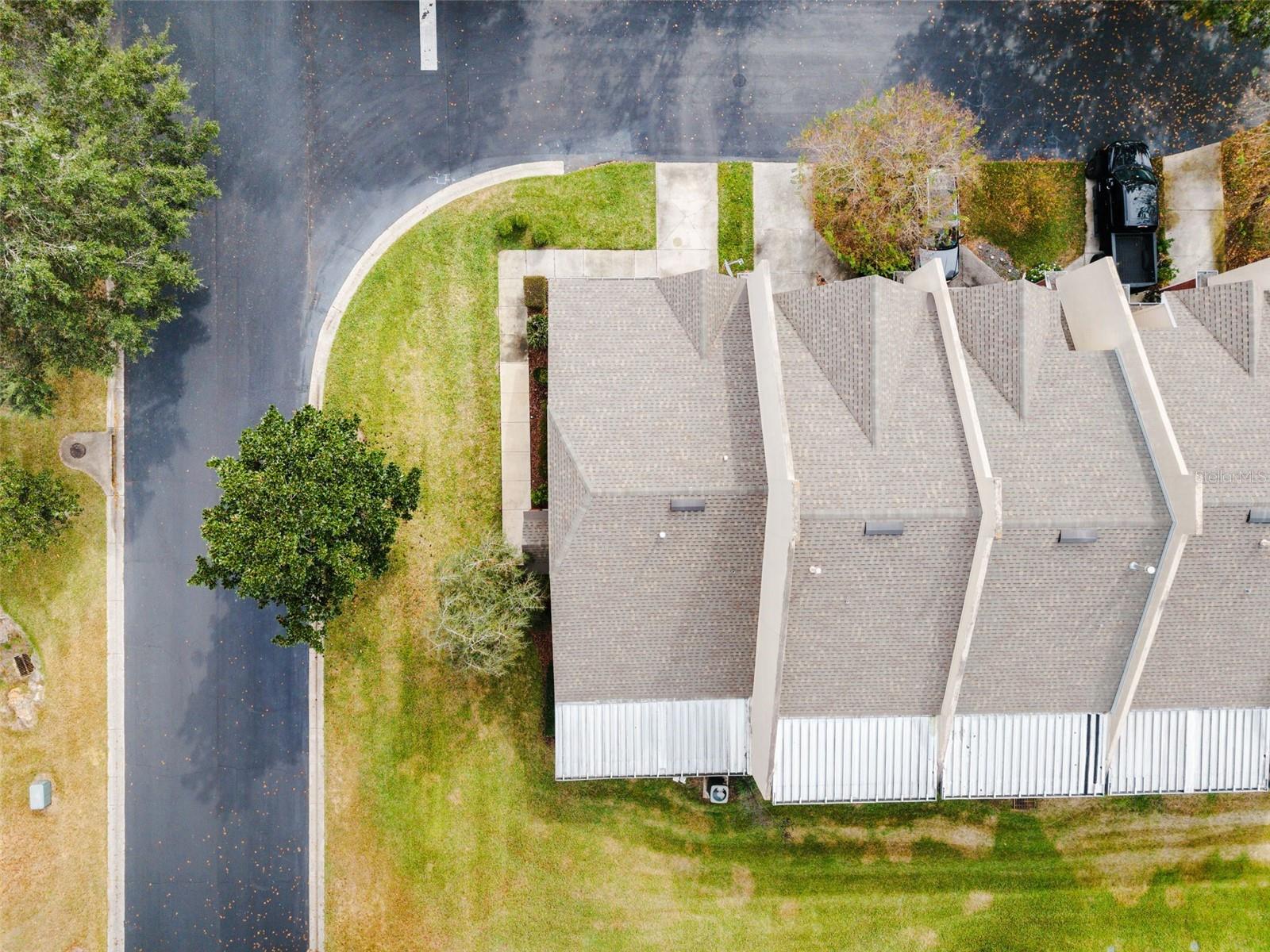 WILLIAMSBURG AT MEADOWBROOK - Residential