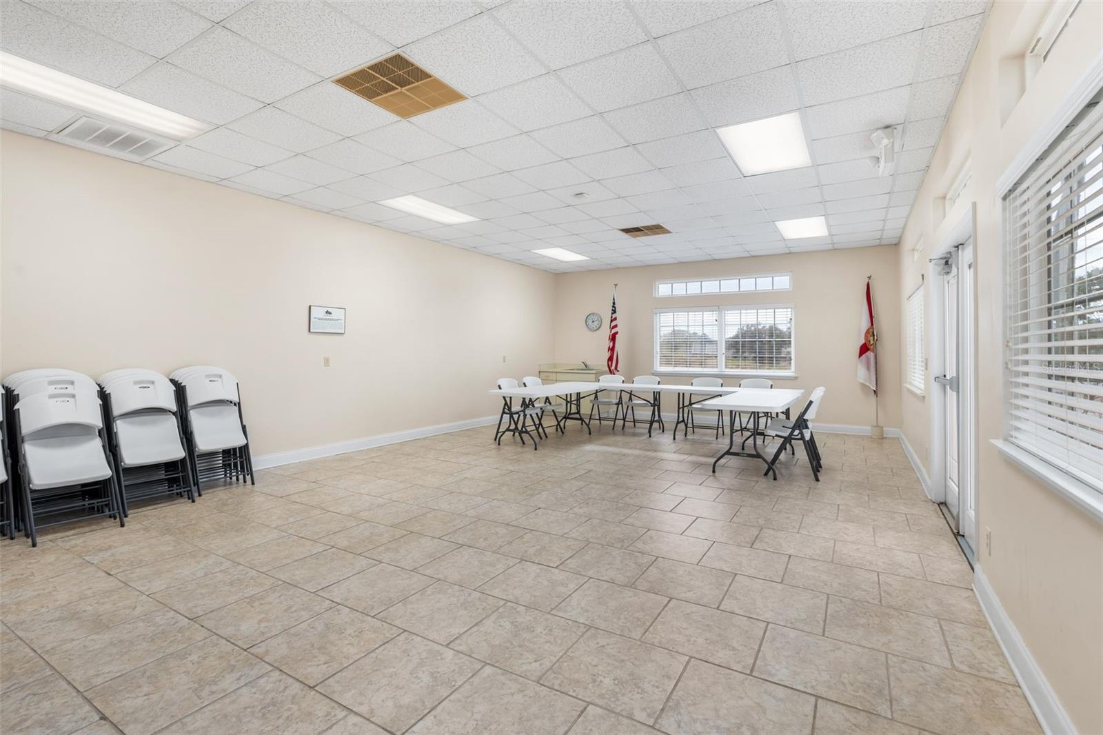 WILLIAMSBURG AT MEADOWBROOK - Residential