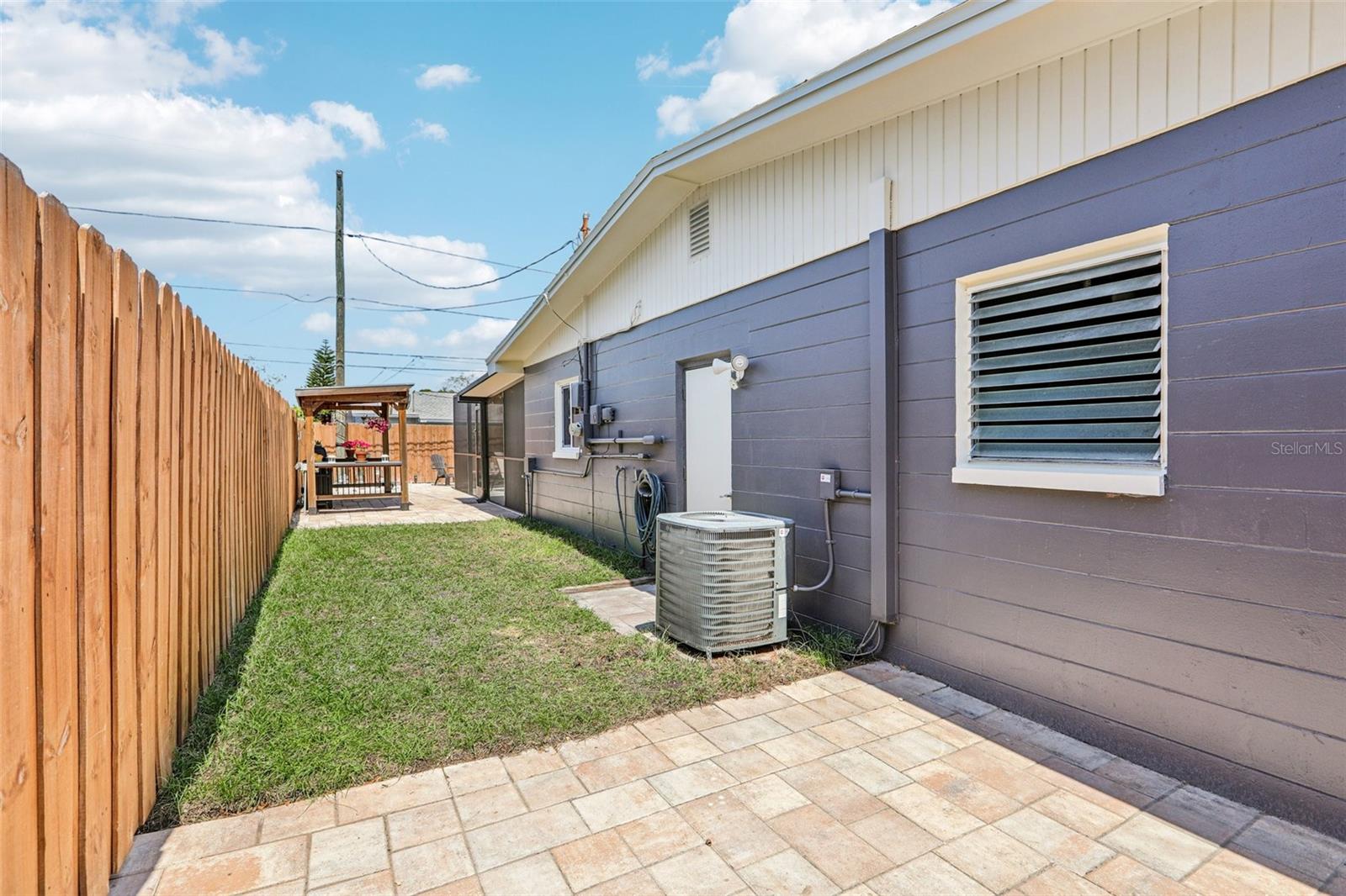 BOULEVARD ACRES 1ST ADD - Residential