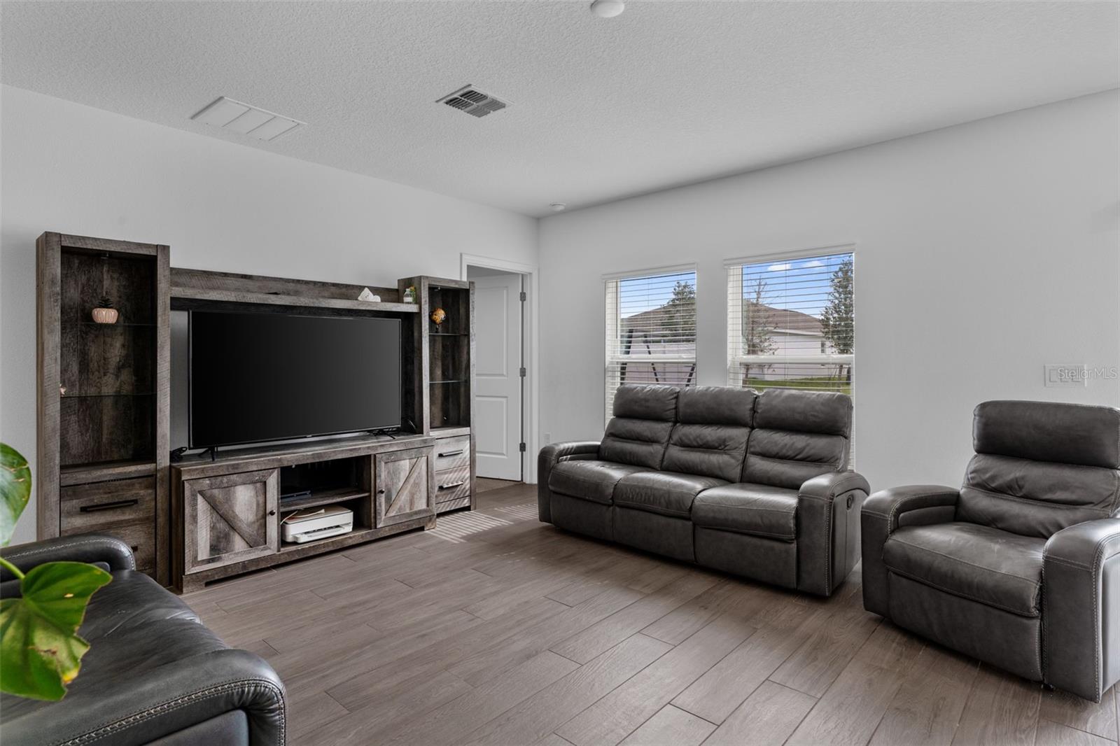 VINELAND RESERVE PH 3 - Residential