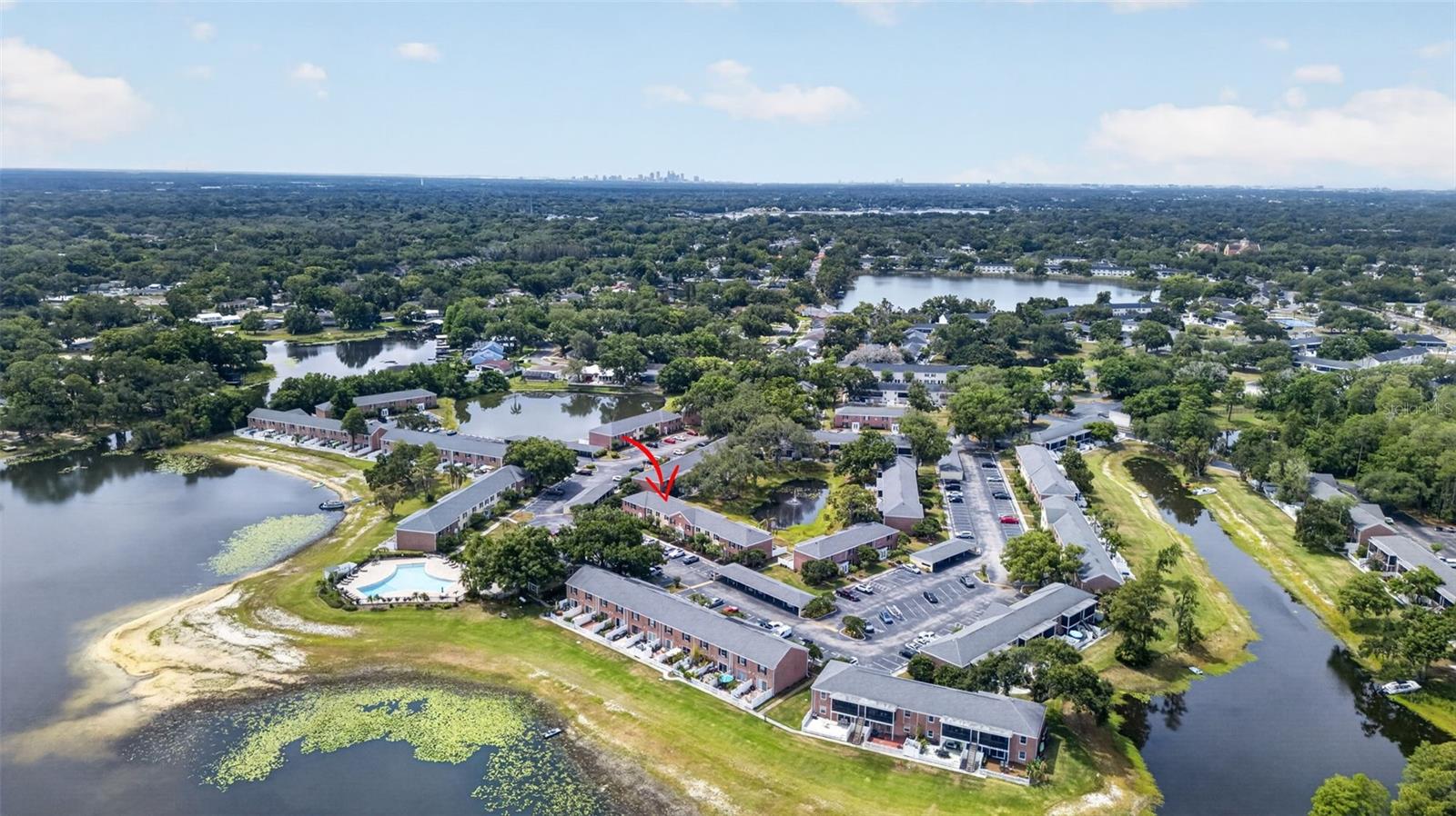 WHISPERING OAKS - Residential