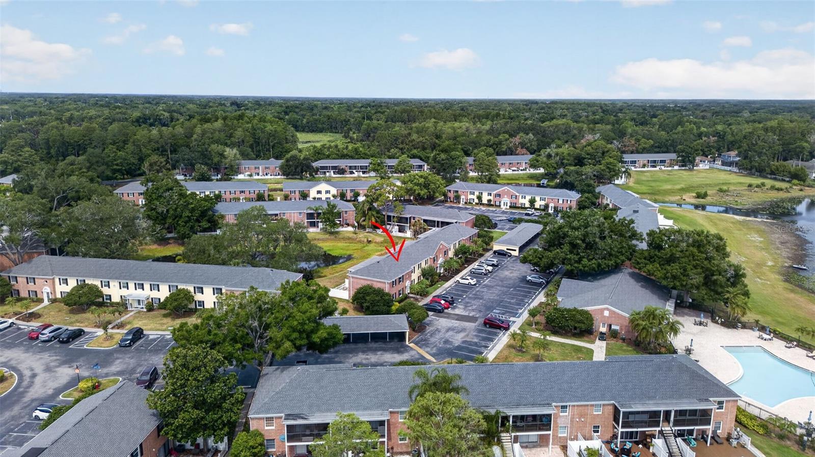 WHISPERING OAKS - Residential