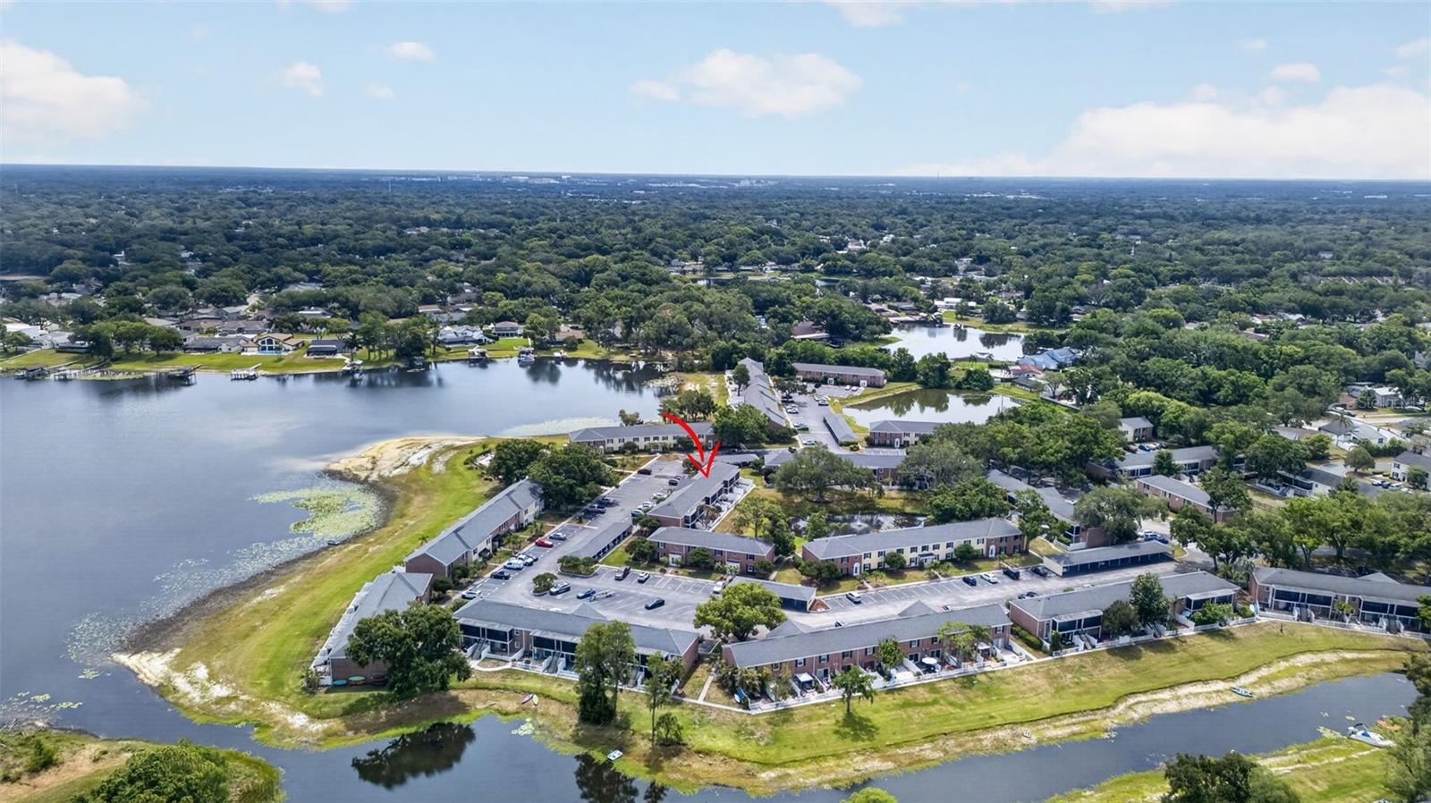 WHISPERING OAKS - Residential