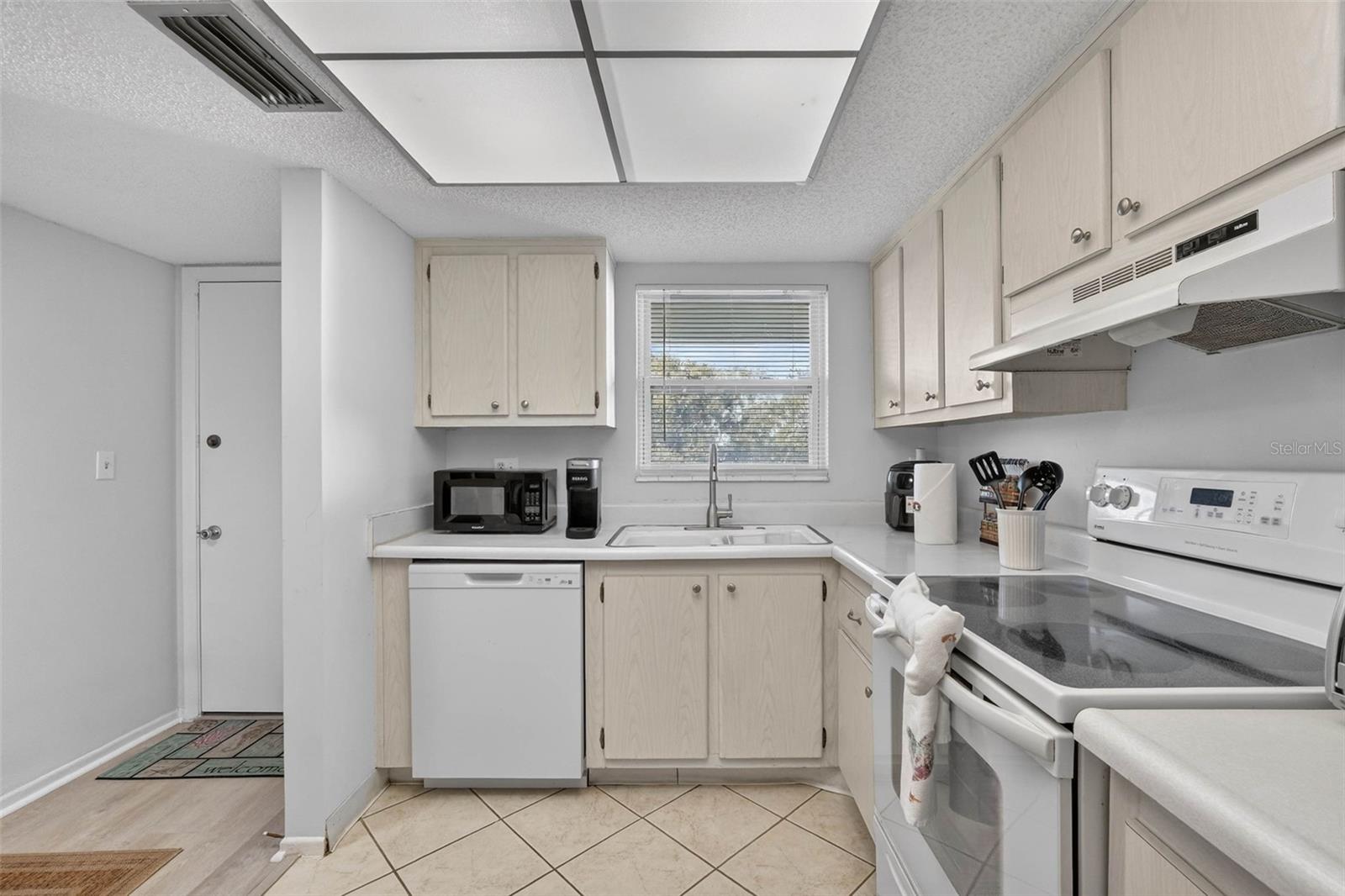 KALMIA CONDO - Residential