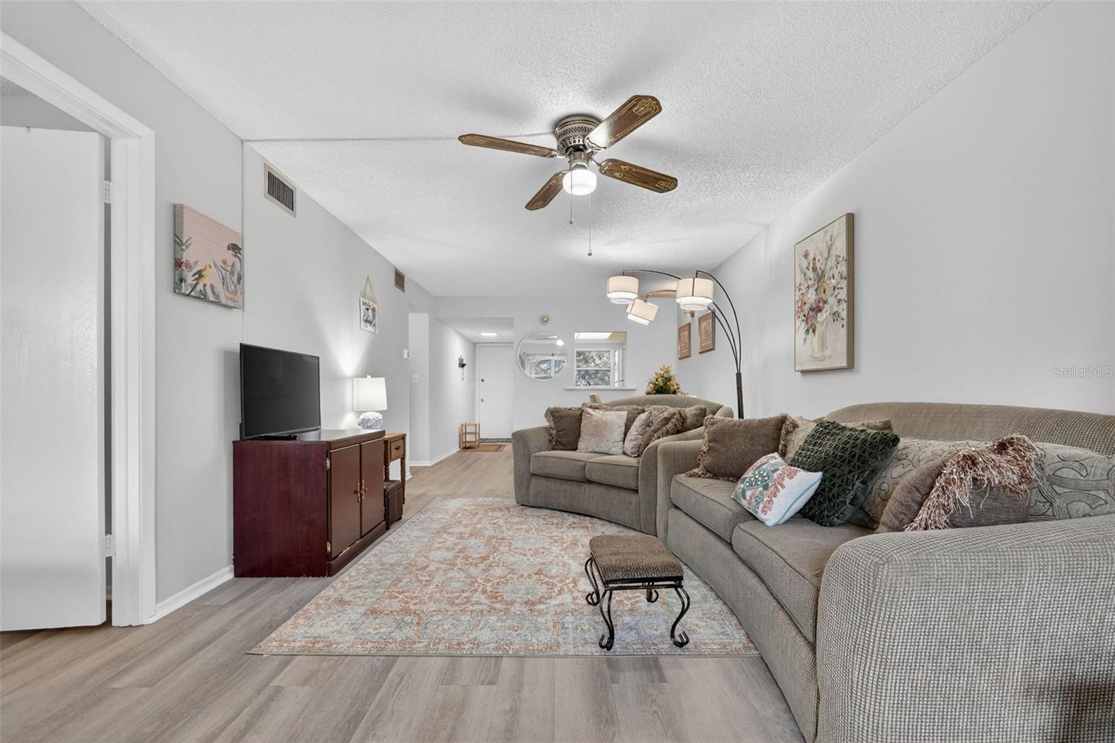 KALMIA CONDO - Residential