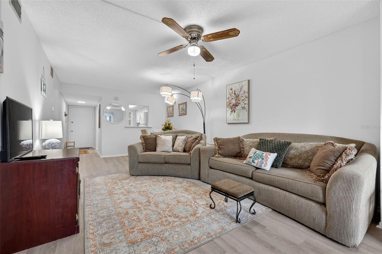 KALMIA CONDO - Residential