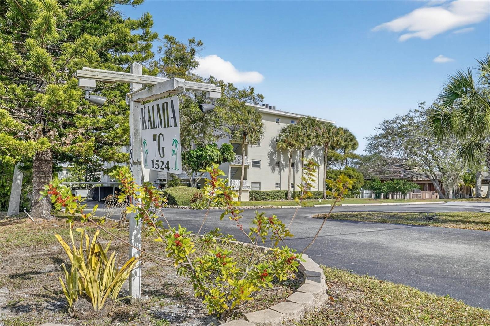 KALMIA CONDO - Residential