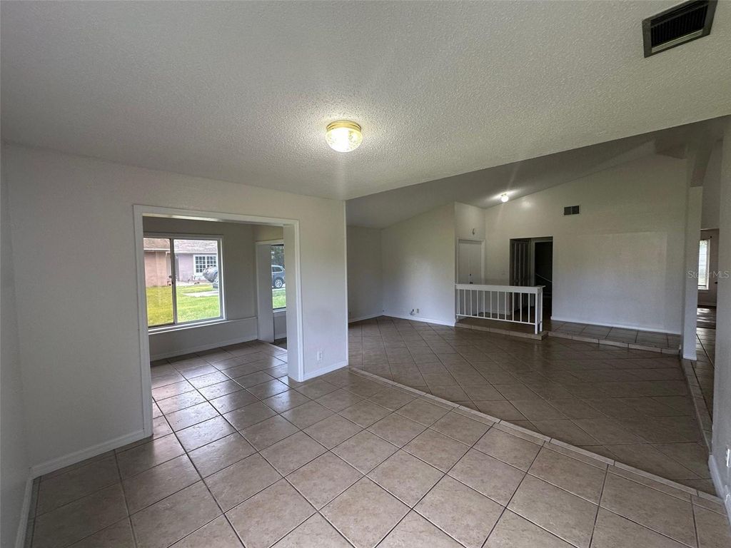 Photo of 828 E Flag Lane, Kissimmee, FL 34759 (MLS # S5147531)