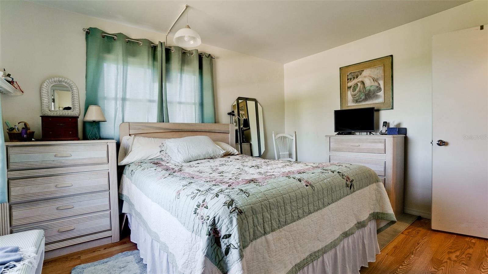 BAYSHORE GARDENS APTS 12 - Residential
