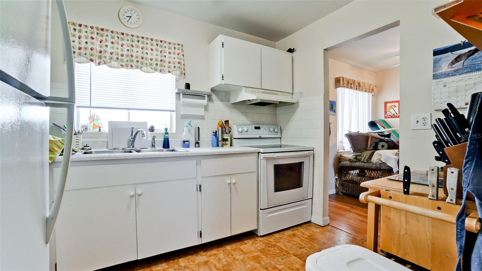 BAYSHORE GARDENS APTS 12 - Residential