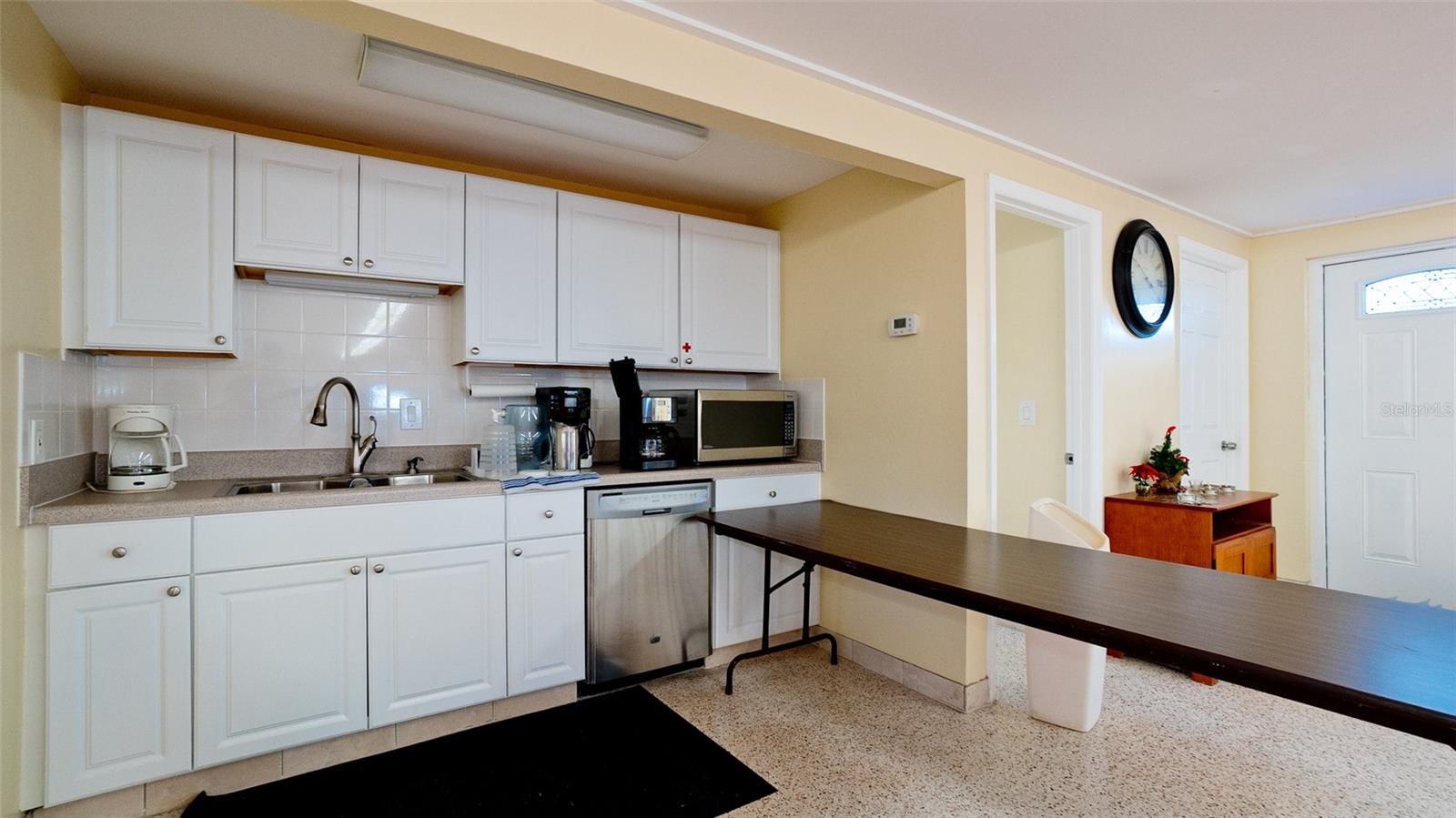 BAYSHORE GARDENS APTS 12 - Residential