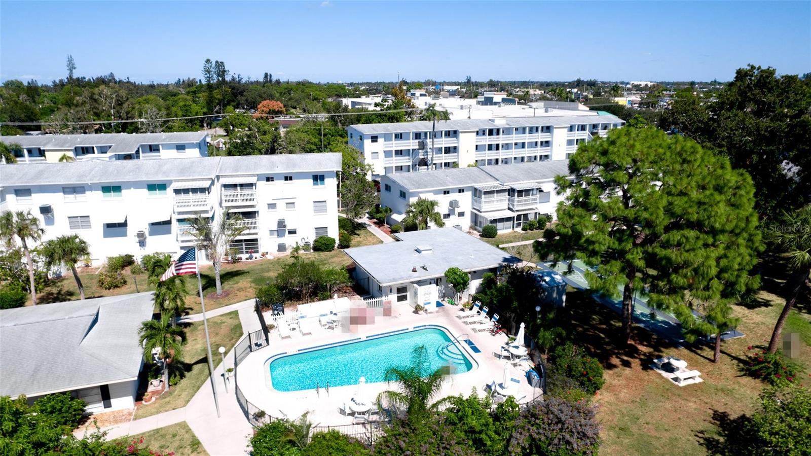 BAYSHORE GARDENS APTS 12 - Residential