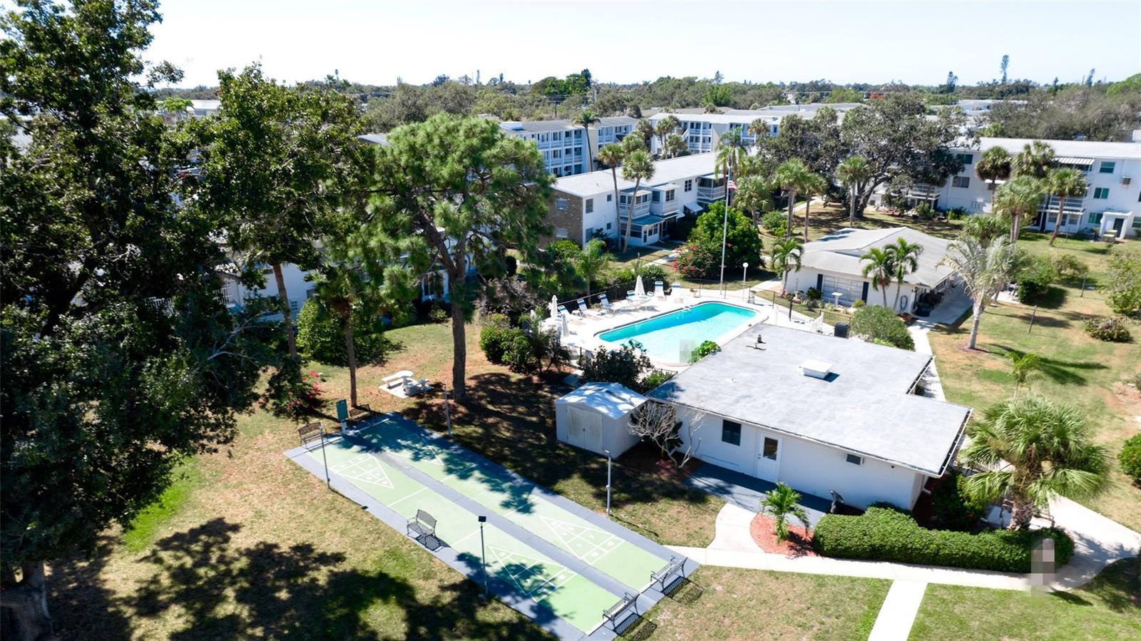 BAYSHORE GARDENS APTS 12 - Residential