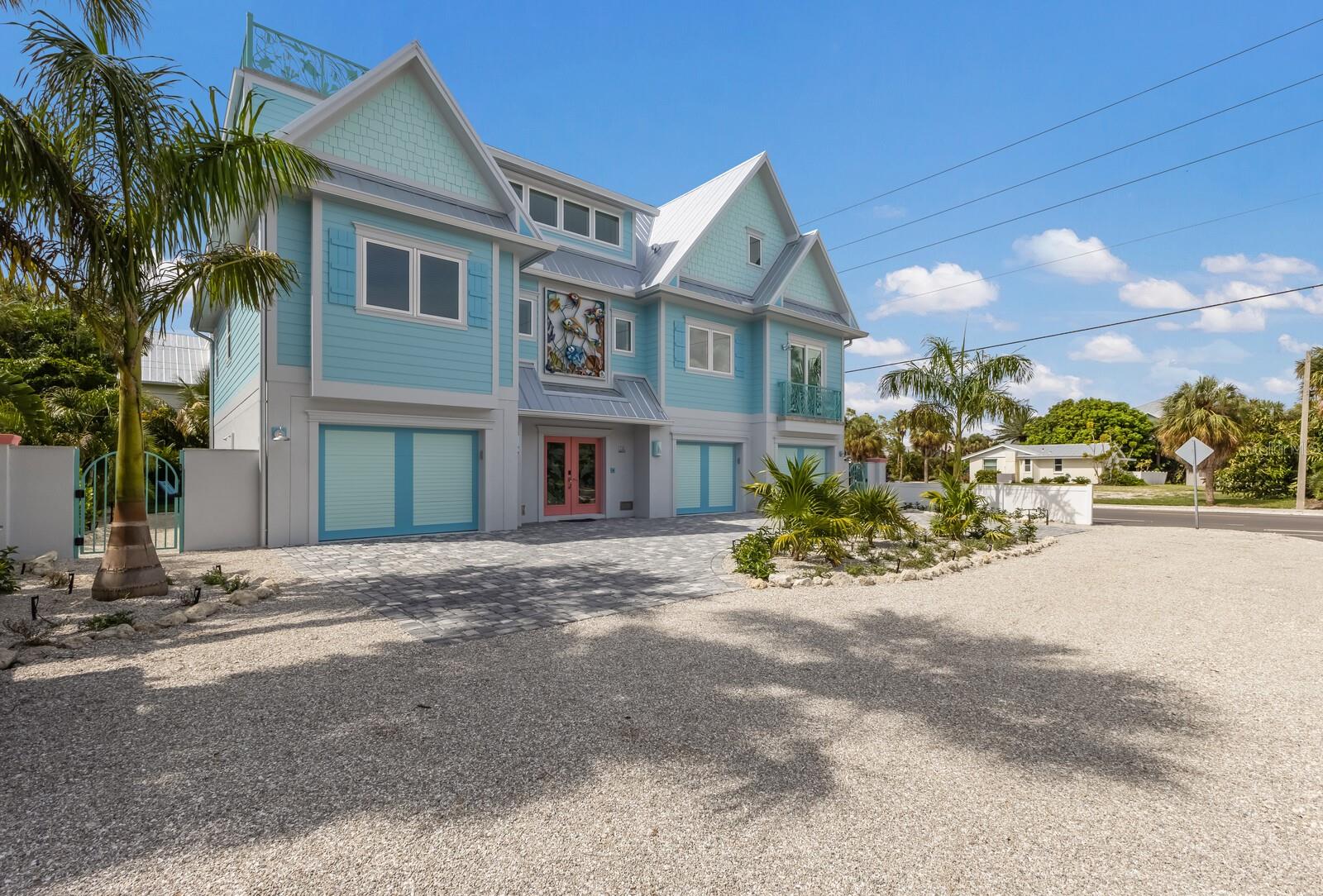 118 MANGROVE AVENUE