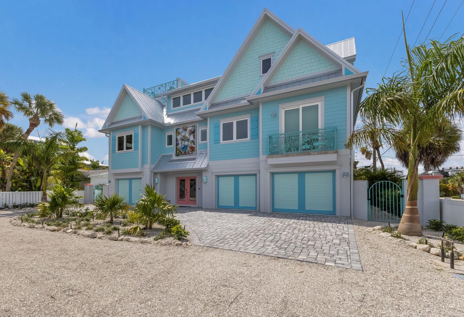 118 MANGROVE AVENUE