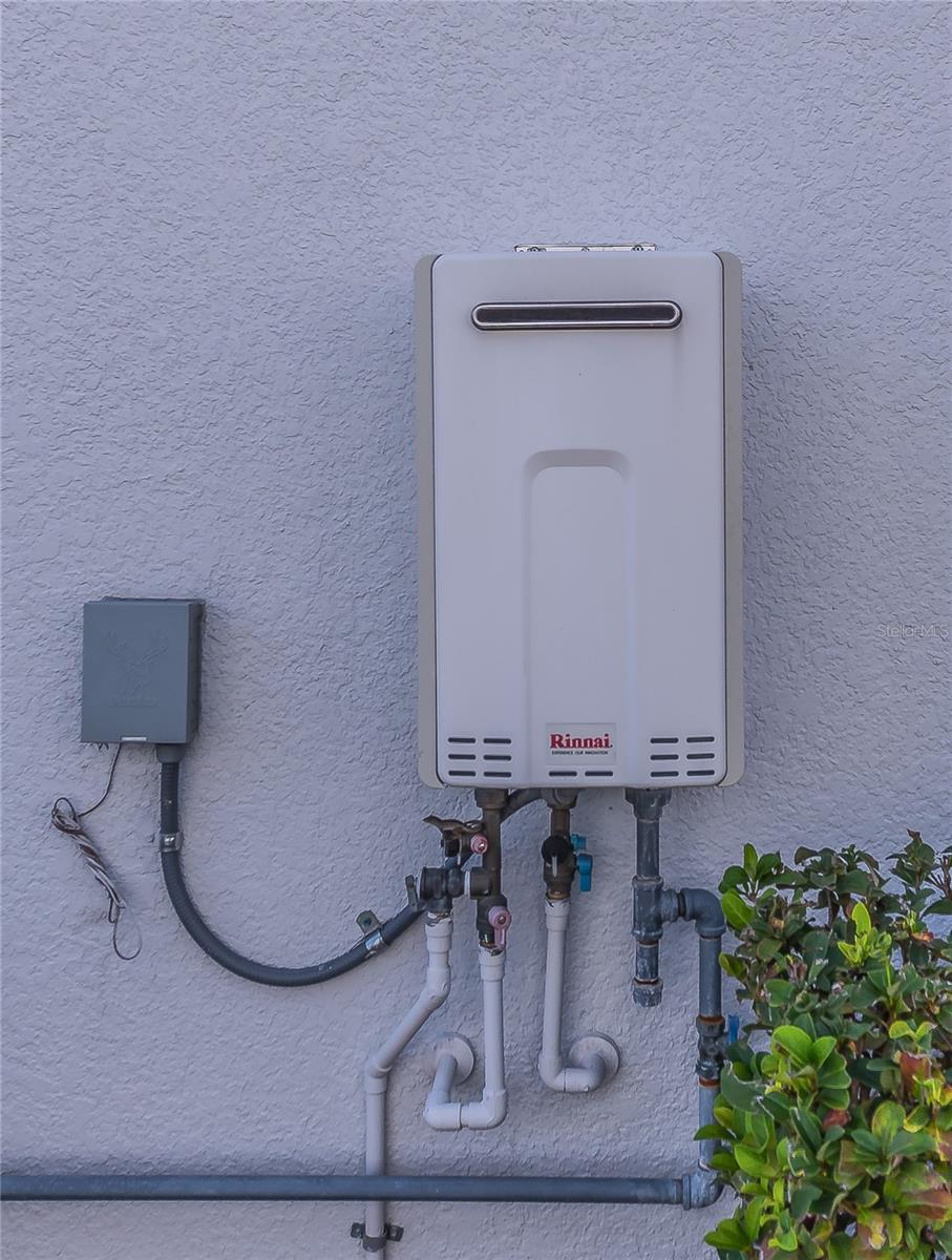 TOWNS AT WHITE CEDAR - Residential