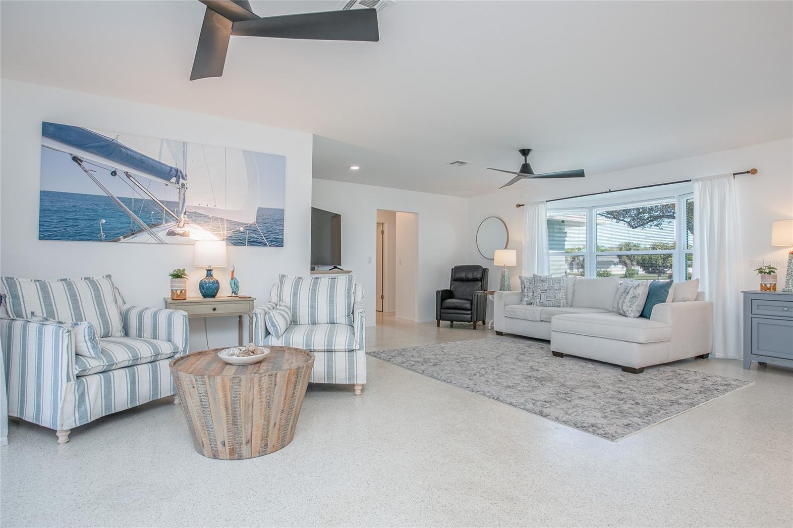 VENICE GARDENS - Residential