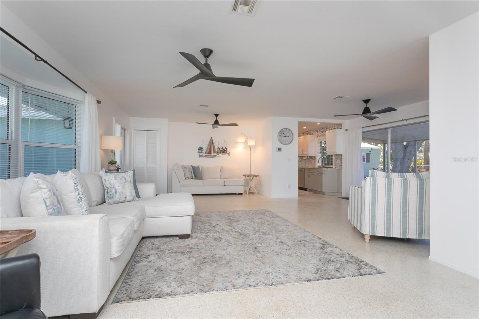 VENICE GARDENS - Residential