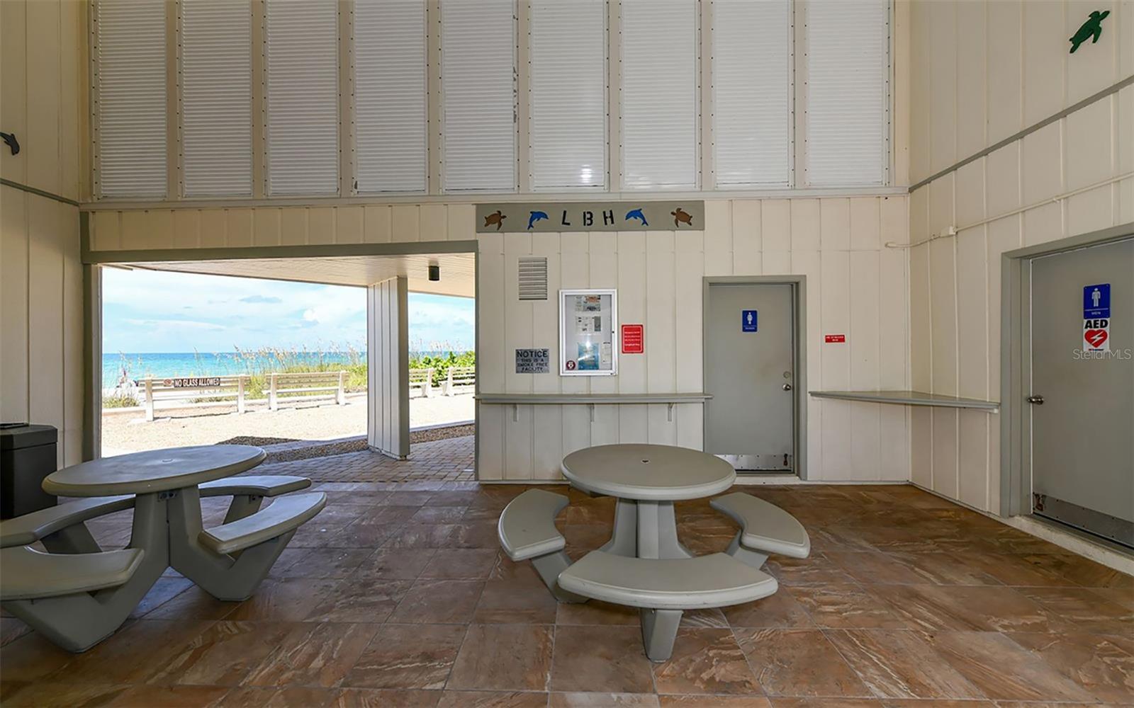 LONGBOAT HARBOUR - Residential