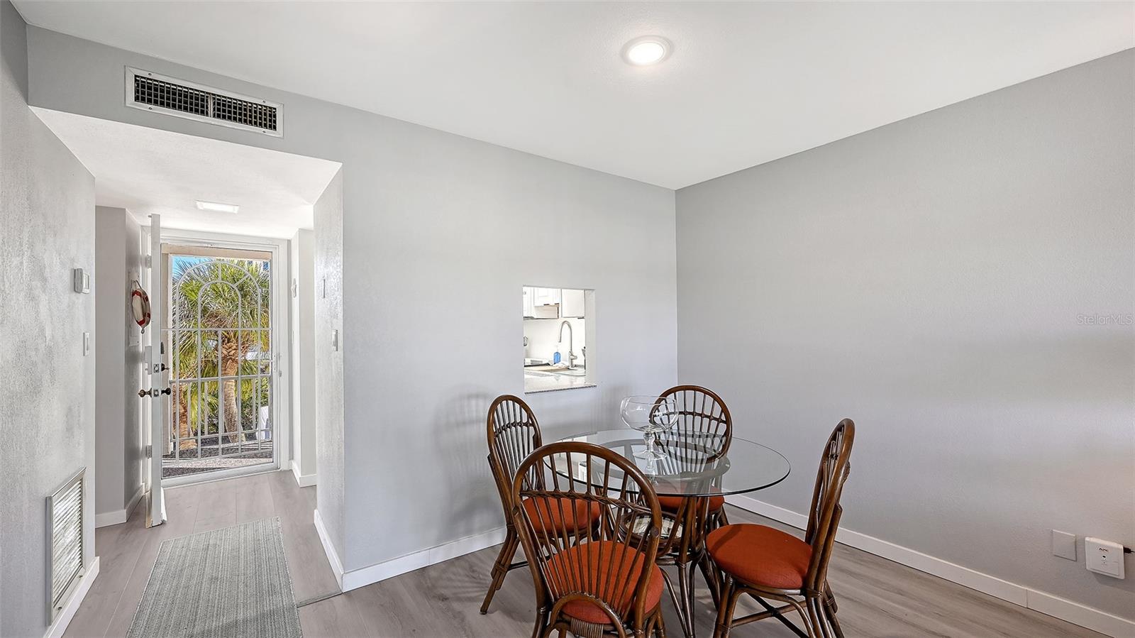 LONGBOAT HARBOUR - Residential