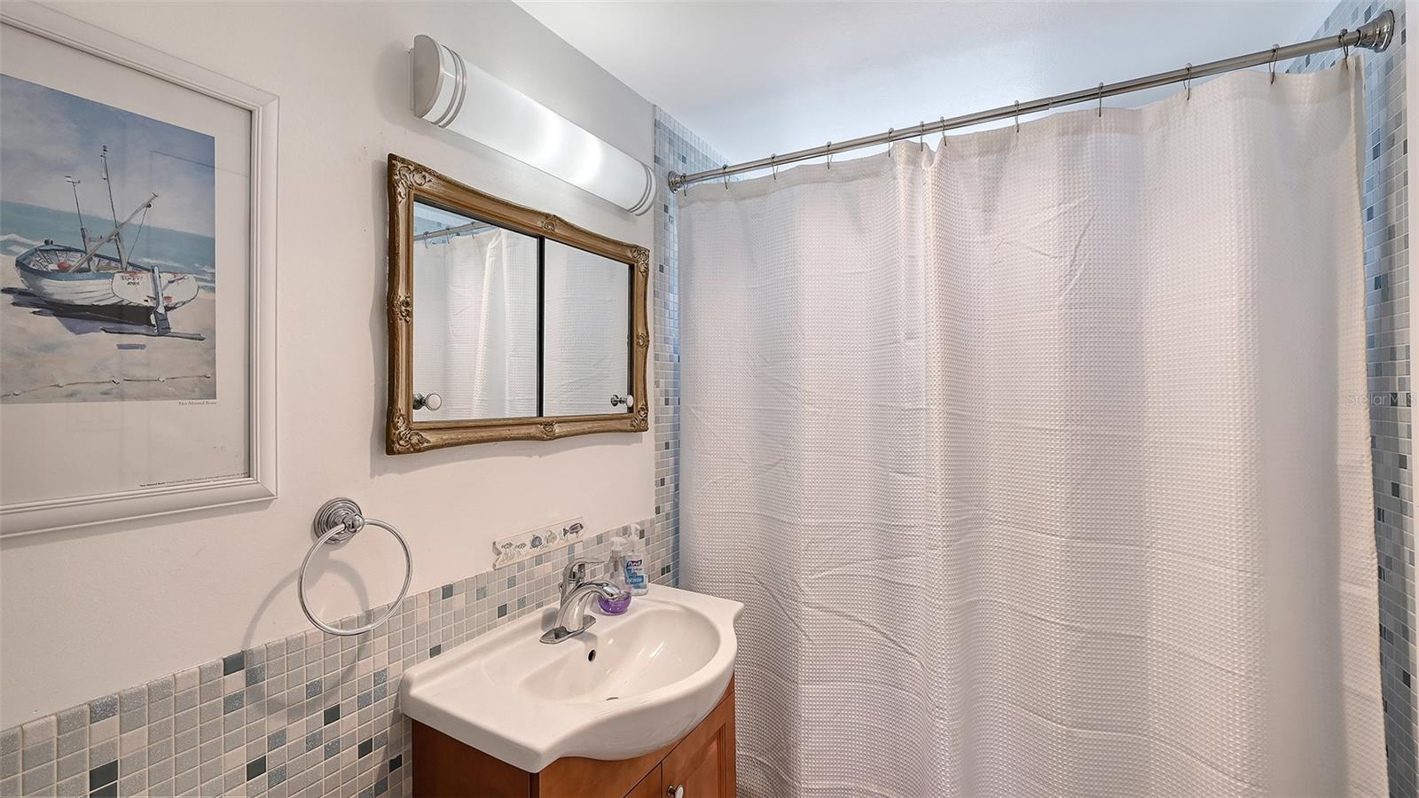 LONGBOAT HARBOUR - Residential