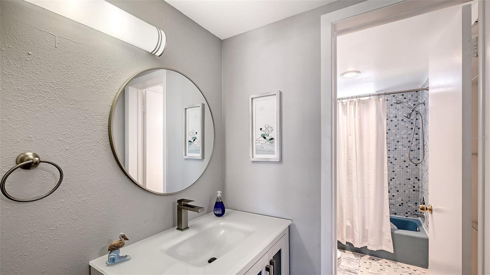 LONGBOAT HARBOUR - Residential