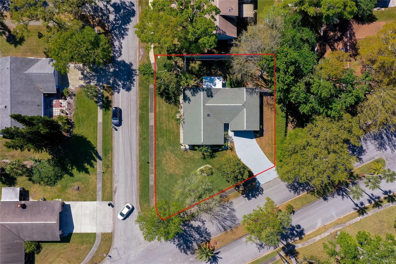 912 TREE GARDEN DRIVE