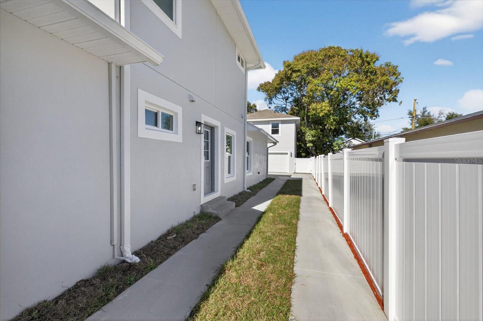 FORREST HILL NELLIE M DAVIS - Residential