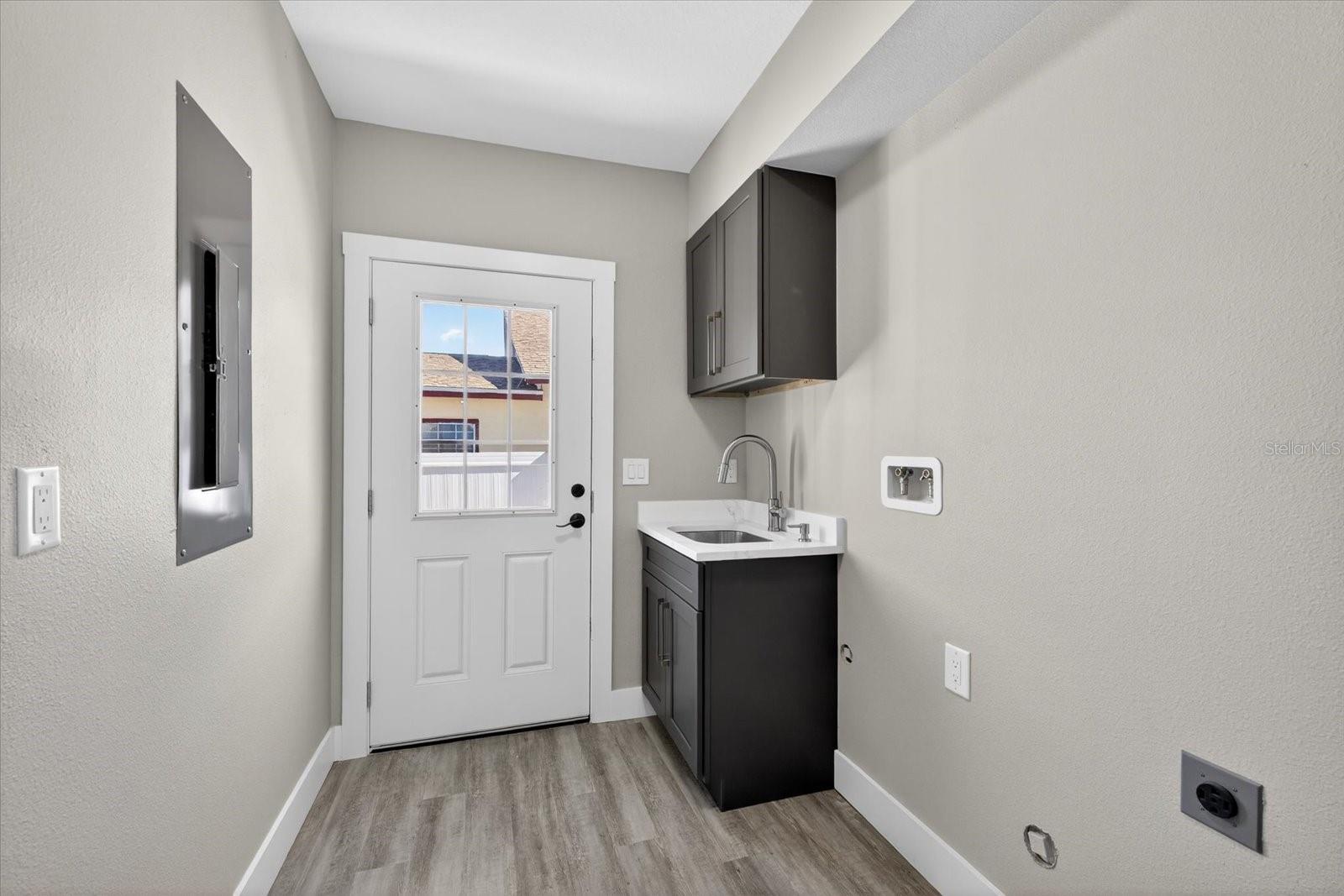 FORREST HILL NELLIE M DAVIS - Residential