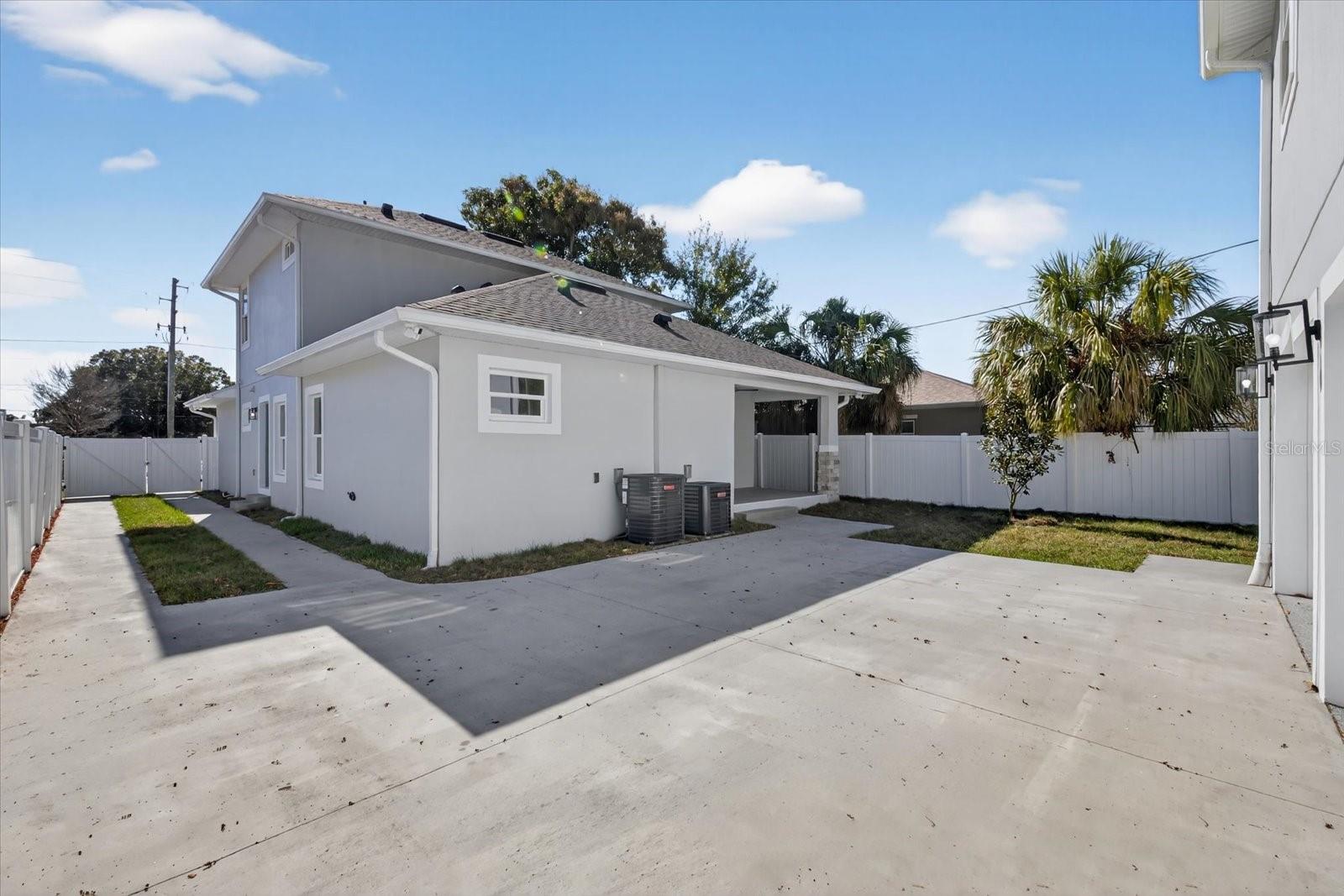 FORREST HILL NELLIE M DAVIS - Residential