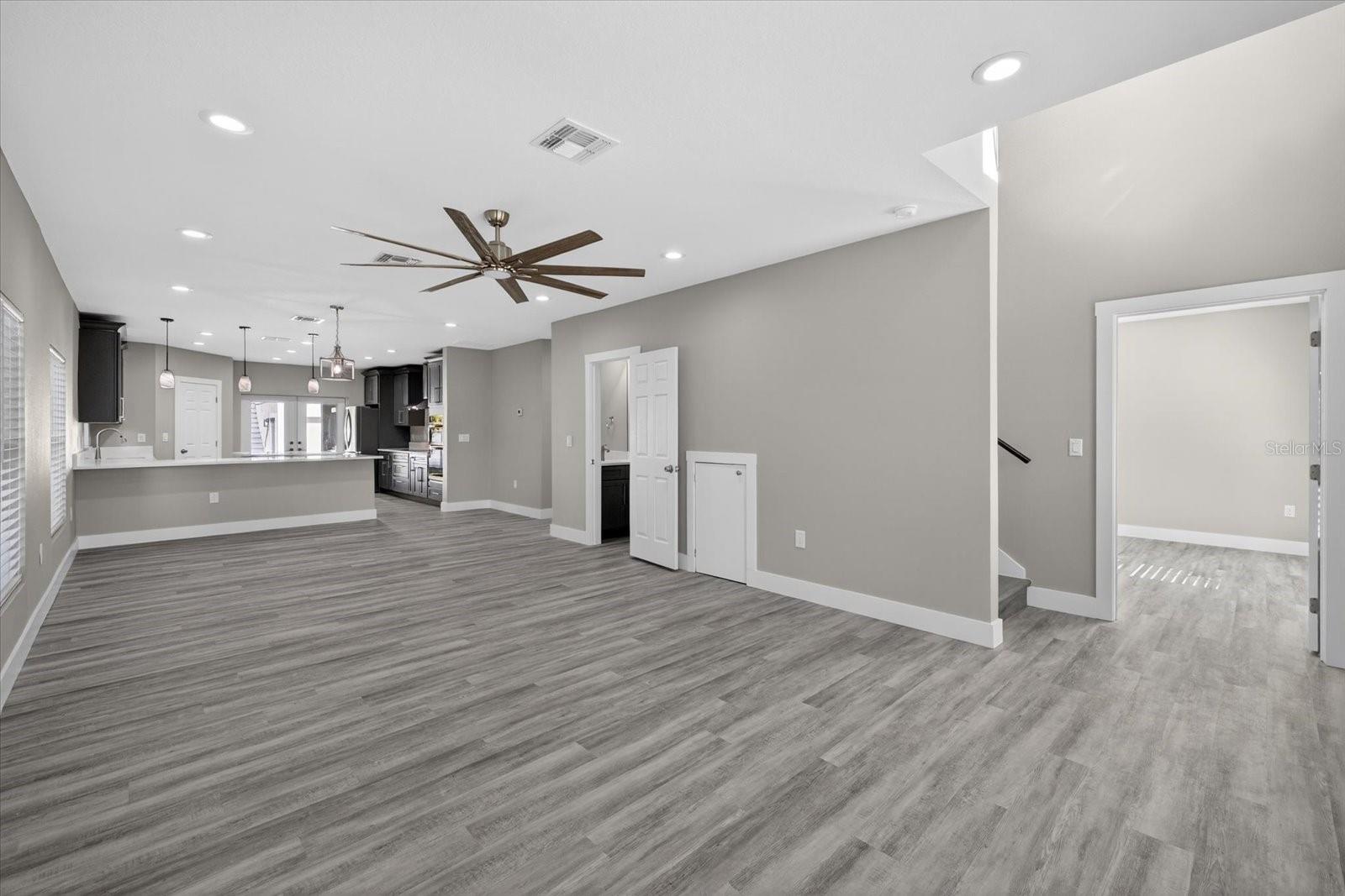 FORREST HILL NELLIE M DAVIS - Residential