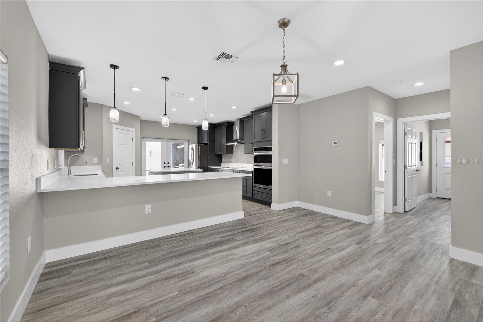 FORREST HILL NELLIE M DAVIS - Residential