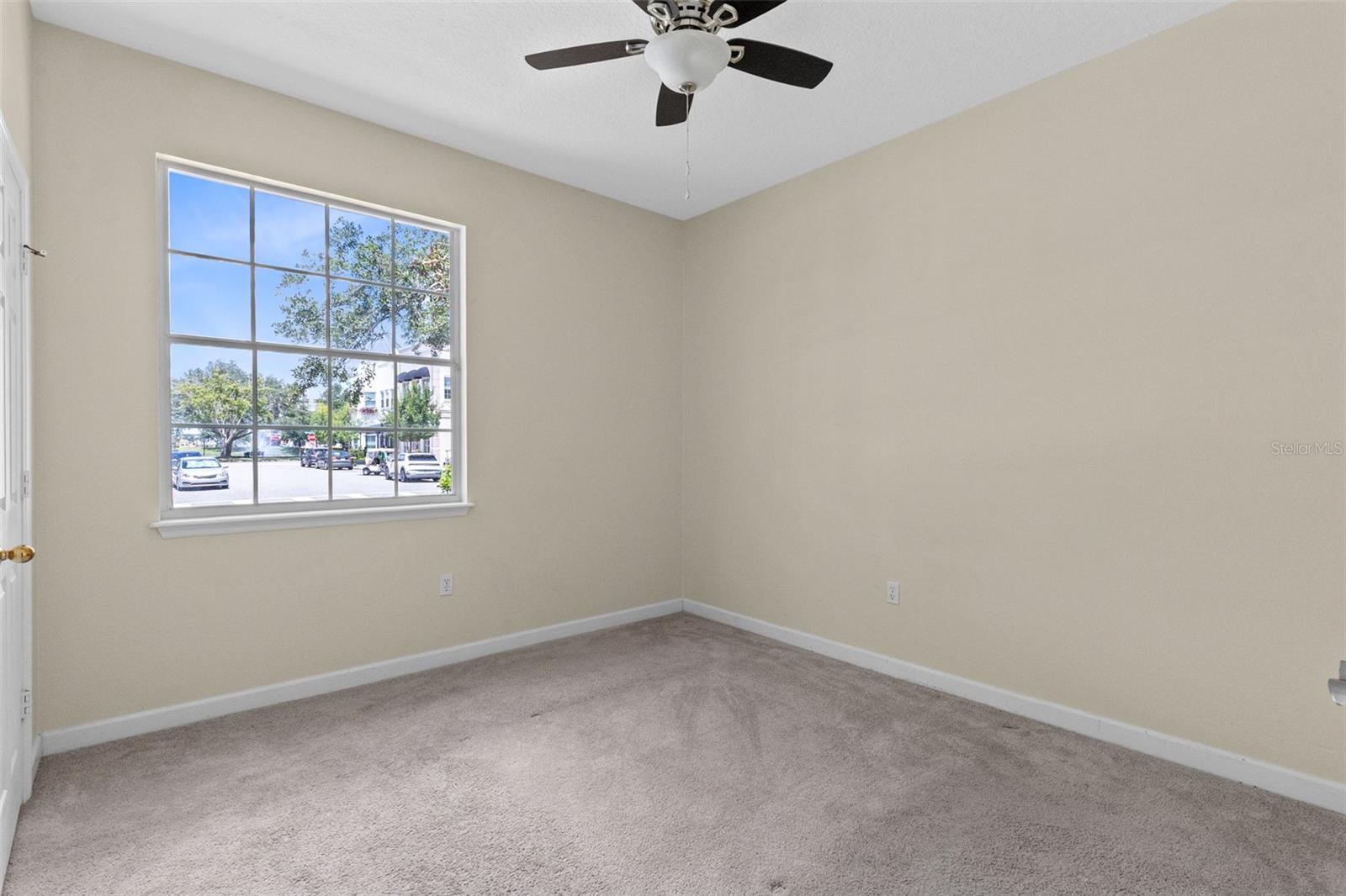 3919 PEPPERVINE DRIVE