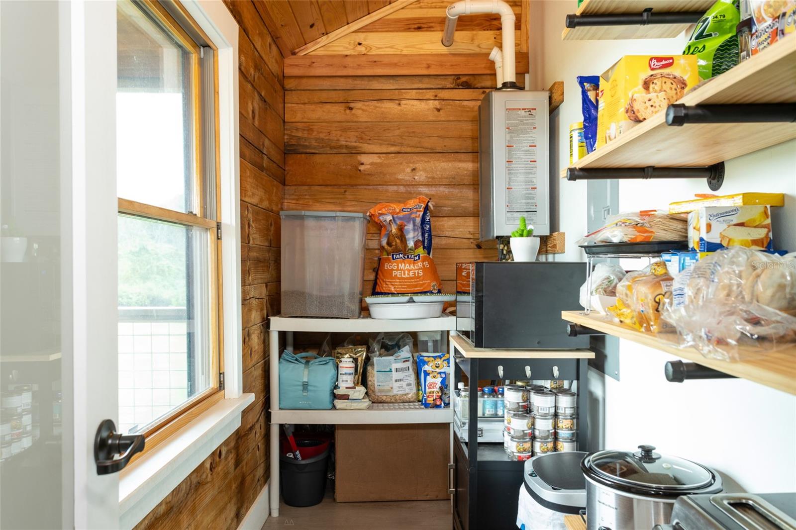 1170 - SEVILLE AREA W OF RAILROAD - Residential