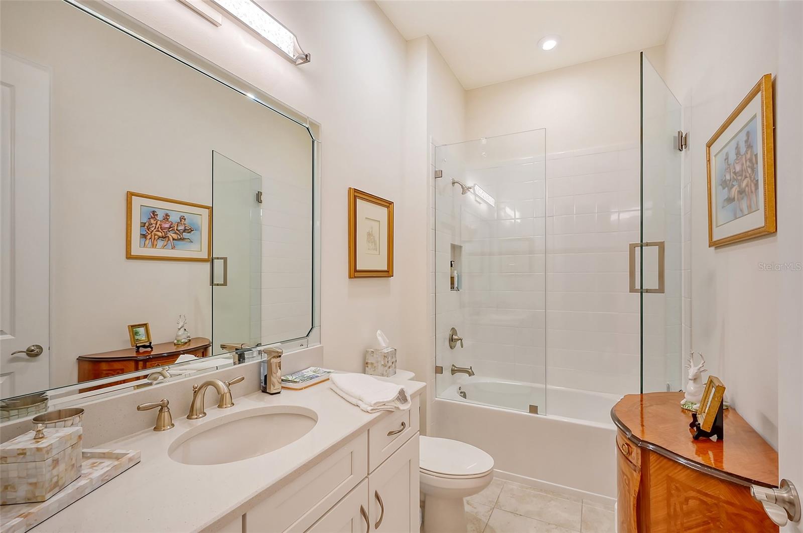 AZARIO ESPLANADE PH II SUBPH C-O - Residential