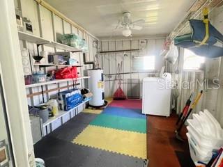 COUNTRY CLUB ESTATES - Residential